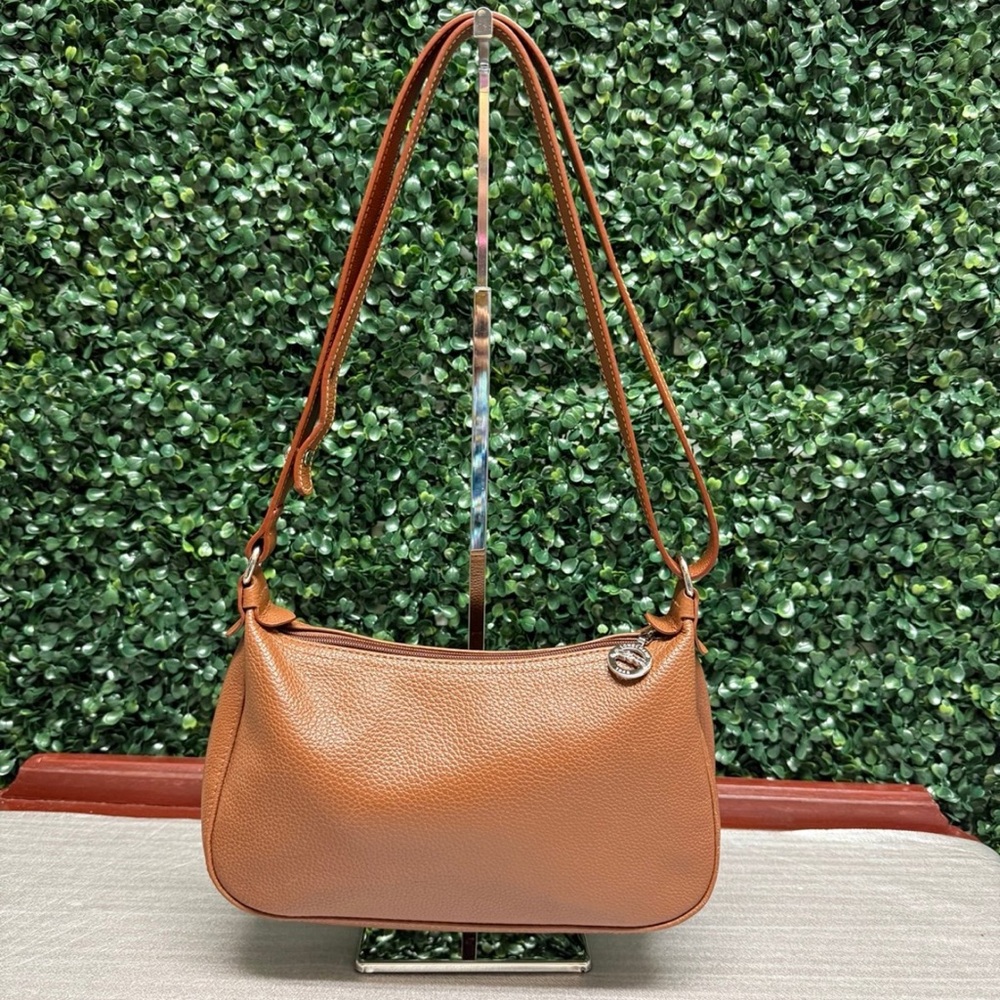 Longchamp Tan Shoulder Bag with Elegant Design - Picture 3 of 9